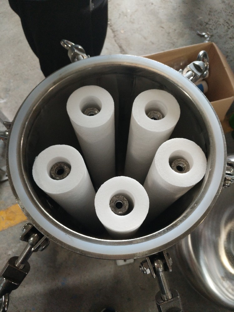 不銹鋼精密過濾器可以應用在哪些水處理環節